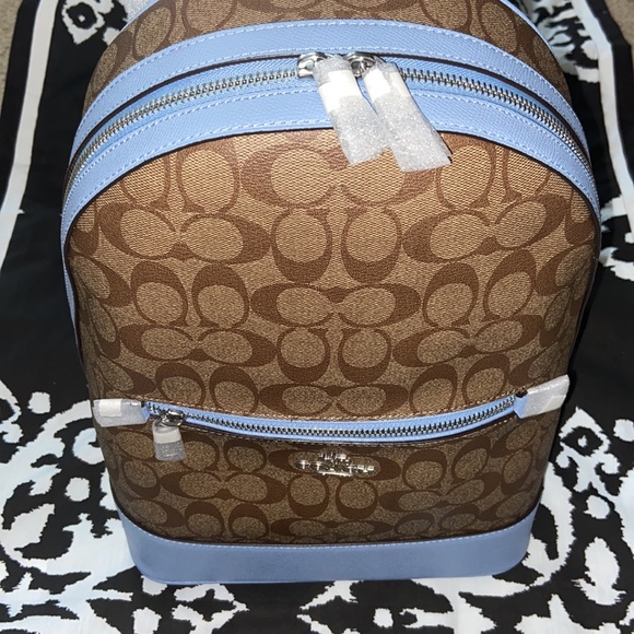 Kenley Backpack In Signature Canvas - Picture 4 of 7